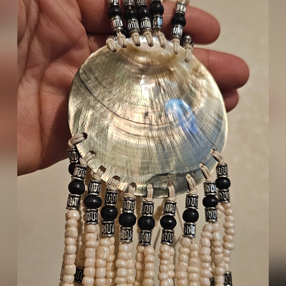 Colombian hand made necklace (gray coral)